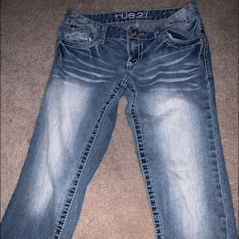 Rue 21 capris// size 1/2 crops